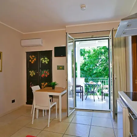 Apartmán In Sicily Including Breakfast *